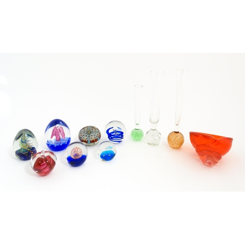 618 - A quantity of assorted art glass paperweights and vases, to include bud vases and a Murano style gla... 