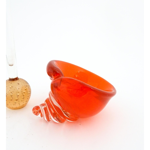 618 - A quantity of assorted art glass paperweights and vases, to include bud vases and a Murano style gla... 