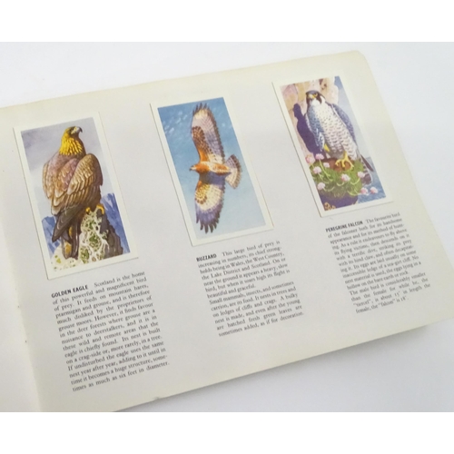 724 - A quantity of assorted tea picture cards to include examples from the Brooke Bond series Famous Peop... 