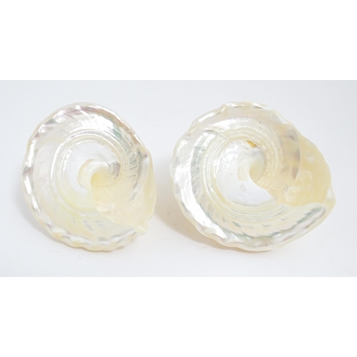 809 - A quantity of assorted items to include a souvenir album of Jerusalem with Flowers of the Holy Land ... 