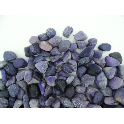 814 - Natural History / Geology Interest: A quantity of hardstone amethyst specimens. Largest approx. 2