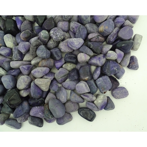 814 - Natural History / Geology Interest: A quantity of hardstone amethyst specimens. Largest approx. 2