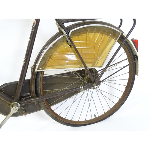 891 - Cycling interest : a mid 20thC Dutch bicycle / bike , marked 'HVB Origineel Merkrywiel' , the frame ... 