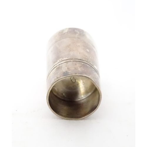 359 - A quantity of kitchenalia to include a strainer / skimmer, sugar crusher, salt and pepper grinders, ... 