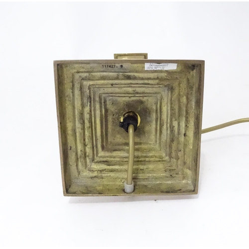 713 - A table lamp of Corinthian column form. Approx. 18 1/4