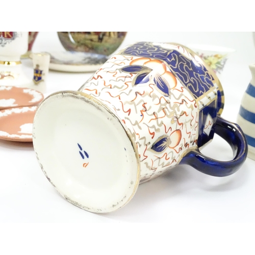 790 - A quantity of assorted ceramics to include a Royal Doulton cream jug, Wedgwood collectors plates, Co... 