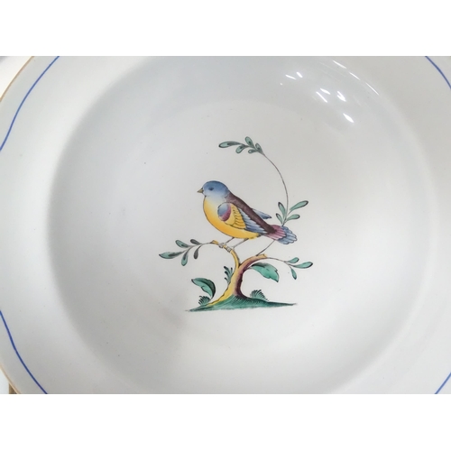 804 - A quantity of Copeland dinner wares in the Queen's Bird pattern to include plates and dishes. Plates... 