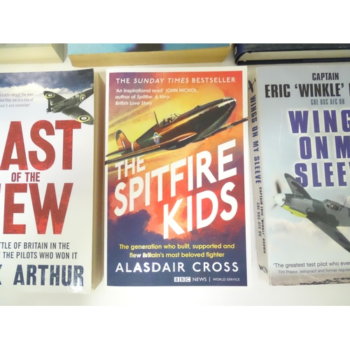 834 - Militaria : a quantity of assorted books on the subject of the RAF / WWII / Battle of Britain , to i... 