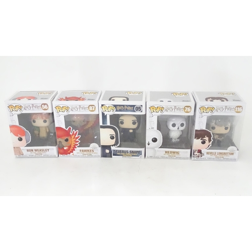 117 - Collectors toys : A quantity of Harry Potter Funko POP! toys to include Ron Weasley, Fawkes, Severus... 