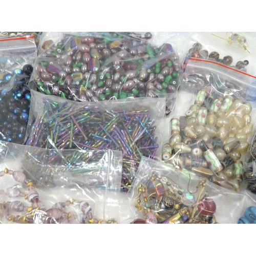 601 - A quantity of jewellery making accessories to include various fastenings / fittings together with as... 