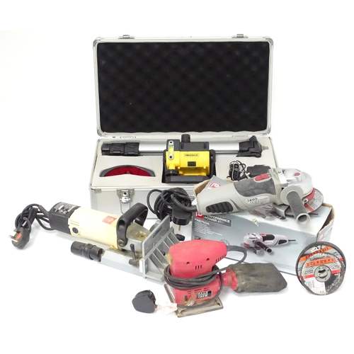 653 - Workshop Tools : an Axminster SLB-9100N tilting biscuit joiner (with manual), together with a Perfor... 