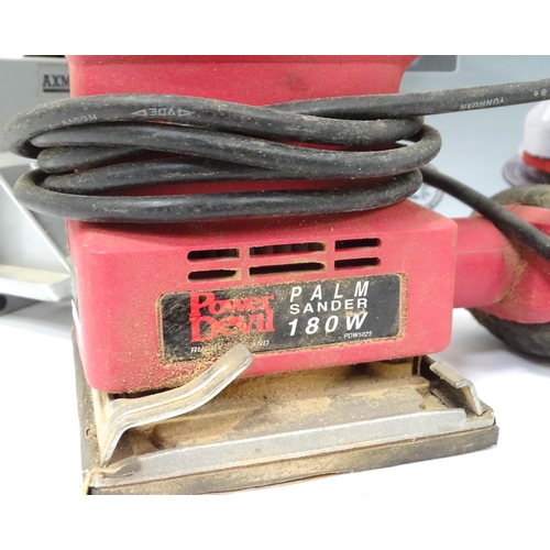 653 - Workshop Tools : an Axminster SLB-9100N tilting biscuit joiner (with manual), together with a Perfor... 