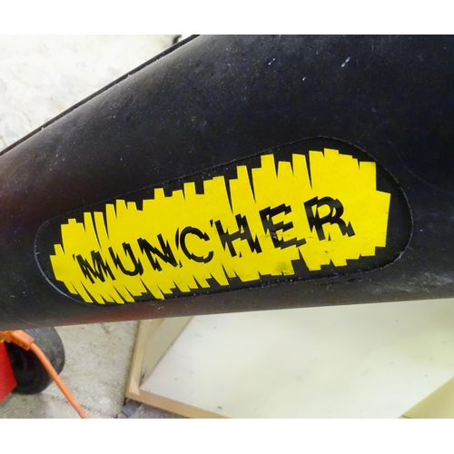 692 - Workshop / Garden Tool : A Ransomes MUNCHER portable garden shredder, approx 50 1/2