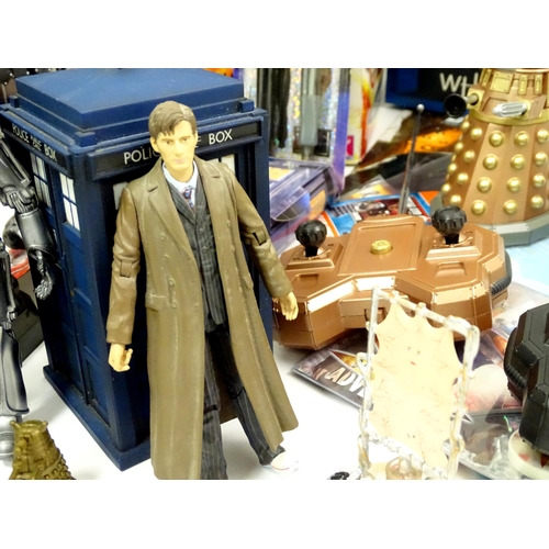 734 - Toys: A quantity of Doctor Who figures to include the 10th Doctor, Tardis', Daleks, Cassandra, Jundo... 