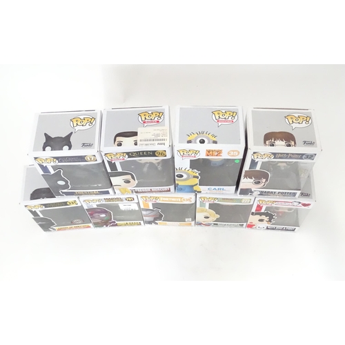 847 - Collectors toys : A quantity of Funko POP! toys to include Thestral, Freddie Mercury, Carl, Harry Po... 