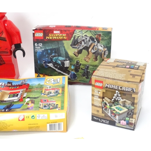 817 - Toys : a quantity of assorted Lego, boxed examples including Marvel Super Heroes, Creator, Technic, ... 