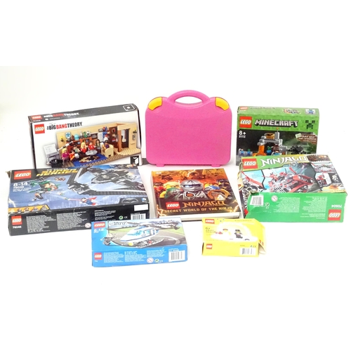 889 - Toys : a quantity of assorted Lego , boxed examples to include Minecraft, The Big Bang Threory, City... 