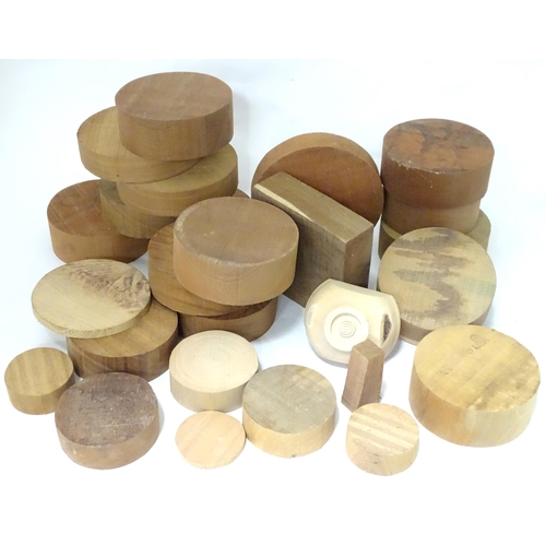 760 - A quantity of carpentry / woodworking specimen woods, dowels and biscuits etc.