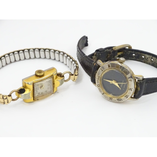 324 - A quantity of assorted items, comprising a 1953 Queen Elizabeth II coronation crown / five shillings... 