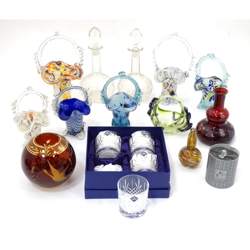 864 - A quantity of assorted glassware to include decanters, baskets, Swarovski crystal figurine, Dartingt... 