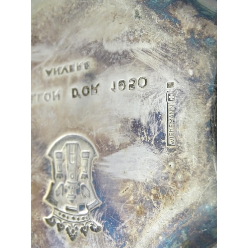 583 - A quantity of assorted silver plate items to include marrow scoop, coffee bean spoons, tongs, ashtra... 