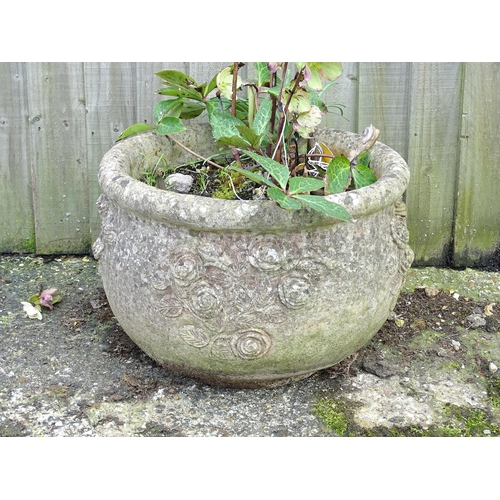 829 - Garden & Architectural : a reconstituted stone planter, approx 13