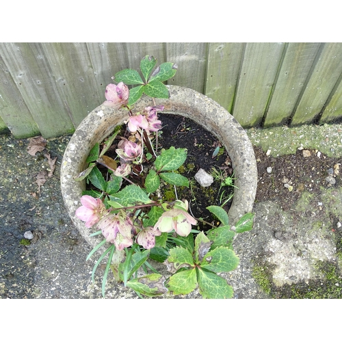 829 - Garden & Architectural : a reconstituted stone planter, approx 13