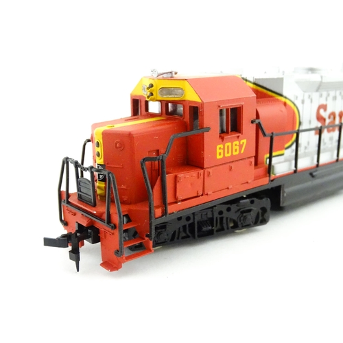 854 - Toys - Model Train / Railway Interest : Bachmann HO scale model electric train / locomotive no. 651 ... 