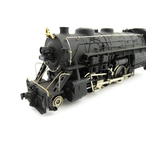 854 - Toys - Model Train / Railway Interest : Bachmann HO scale model electric train / locomotive no. 651 ... 