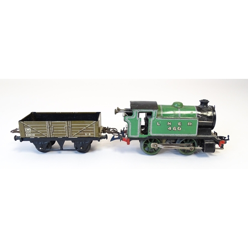 852 - Toys - Model Train / Railway Interest : A Hornby O gauge Type 101 0-4-0 clockwork tank locomotive LN... 