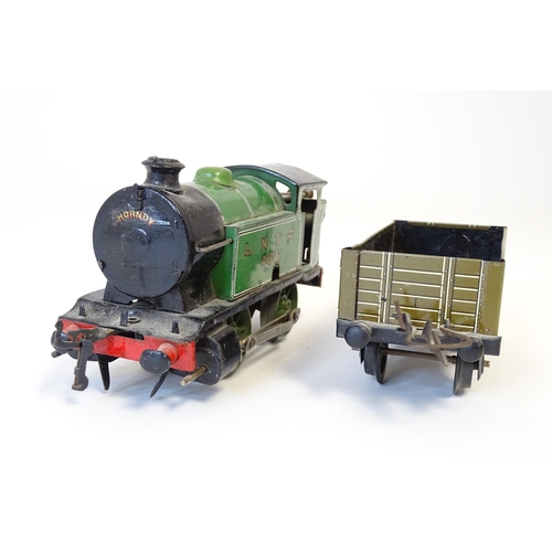 852 - Toys - Model Train / Railway Interest : A Hornby O gauge Type 101 0-4-0 clockwork tank locomotive LN... 