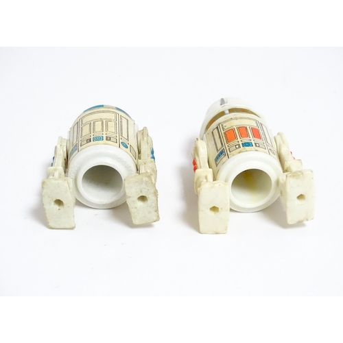 867 - Collector's Toys : Two GMFGI Star Wars action figures / models comprising Artoo-Deetoo / R2-D2 1977 ... 