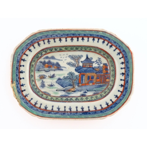 52 - A quantity of assorted Oriental items to include a Chinese export blue and white dish decorated with... 