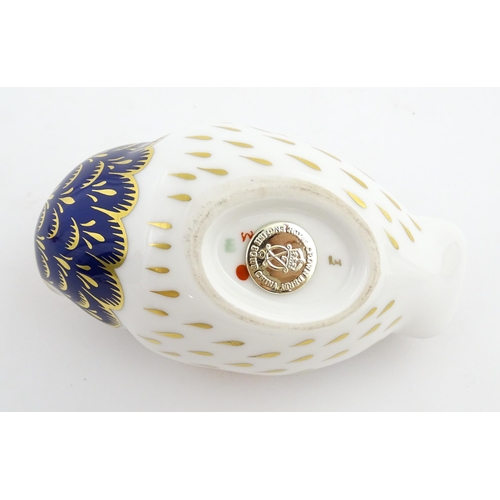 147 - A Royal Crown Derby paperweight modelled as an owl. Marked under. Approx. 3