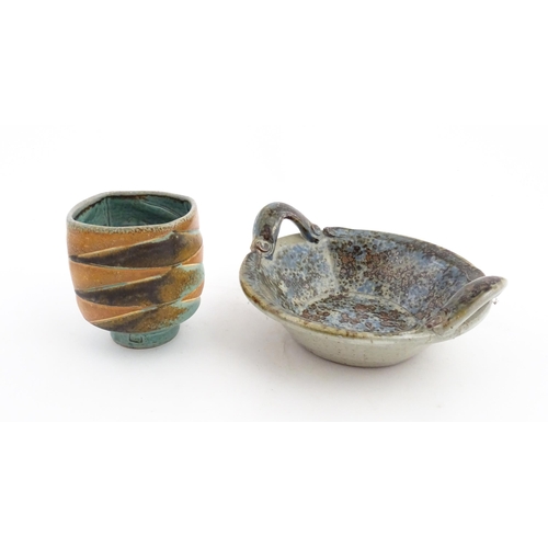 189 - Two items of studio pottery to include a Jeff Oestreich small footed vase with geometric detail, wit... 