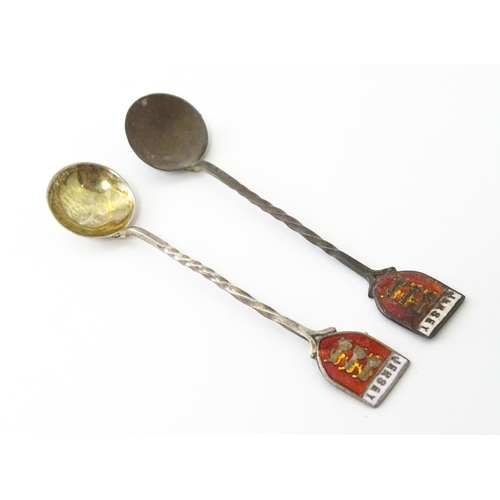 350 - A quantity of assorted silver items to include ice tongs hallmarked Sheffield 1912, maker Joseph Rod... 