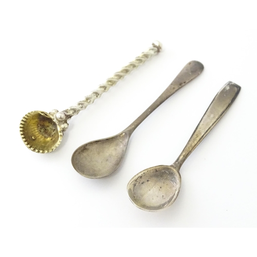 350 - A quantity of assorted silver items to include ice tongs hallmarked Sheffield 1912, maker Joseph Rod... 
