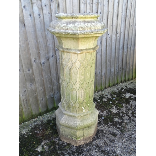 827 - Garden / Architectural: a 19thC Doulton Lambeth stoneware chimney pot. Approx. 44