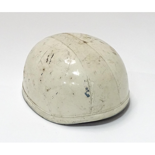 18 - A mid 20thC Stadium 'Cruiser' motorcycle / scooter helmet in white , approx size XL (60-61cm, UK 7 3... 