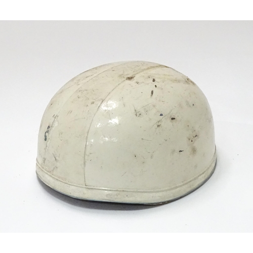 18 - A mid 20thC Stadium 'Cruiser' motorcycle / scooter helmet in white , approx size XL (60-61cm, UK 7 3... 