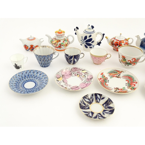 142 - A quantity of assorted Russian / Soviet Union ceramics to include a Lomonosov teapot designed by Lar... 