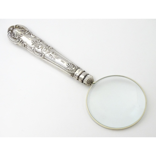 344 - A silver handled magnifying glass. Approx. 6