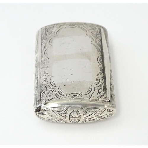 472 - A Victorian silver snuff box with engraved decoration hallmarked Birmingham 1878, maker Hilliard & T... 