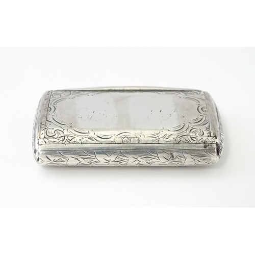 472 - A Victorian silver snuff box with engraved decoration hallmarked Birmingham 1878, maker Hilliard & T... 