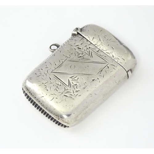 477 - A silver vesta case hallmarked Birmingham 1902, maker William Oliver. Approx. 2