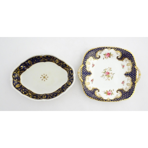 84 - A Derby dish of shaped form with cobalt blue border with gilt foliate decoration. Together with a Co... 