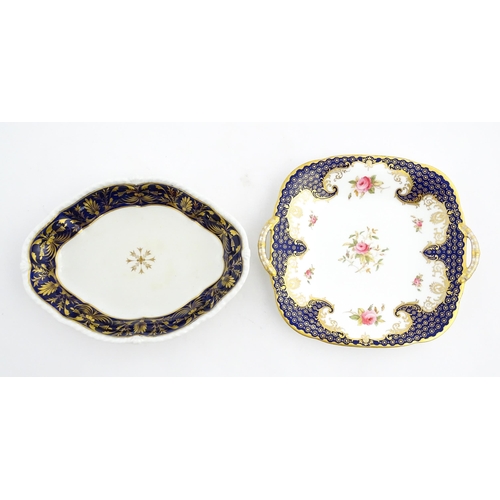 84 - A Derby dish of shaped form with cobalt blue border with gilt foliate decoration. Together with a Co... 