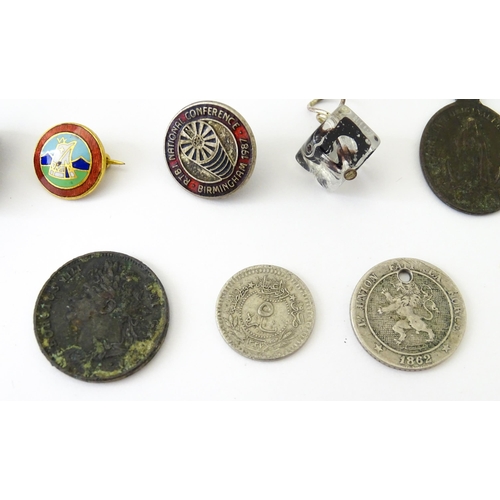 1218 - A quantity of assorted badges etc, including enamelled examples for the Royal British Legion, Boy Sc... 