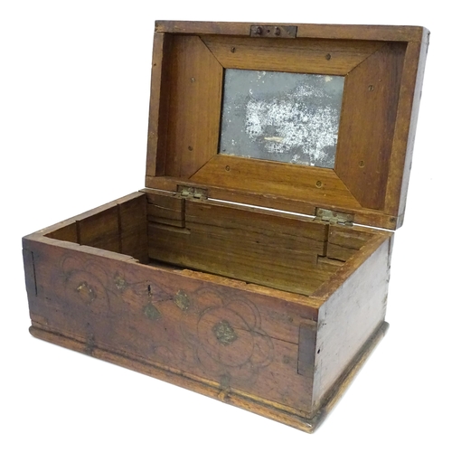 1258 - A 19thC vanity / workbox with inlaid decoration, the interior with mirror to lid. Approx. 6 3/4