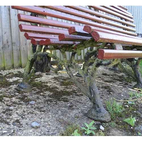 1341 - Garden / Architectural: a 19thC cast iron garden bench, the three supports / ends formed as branches... 